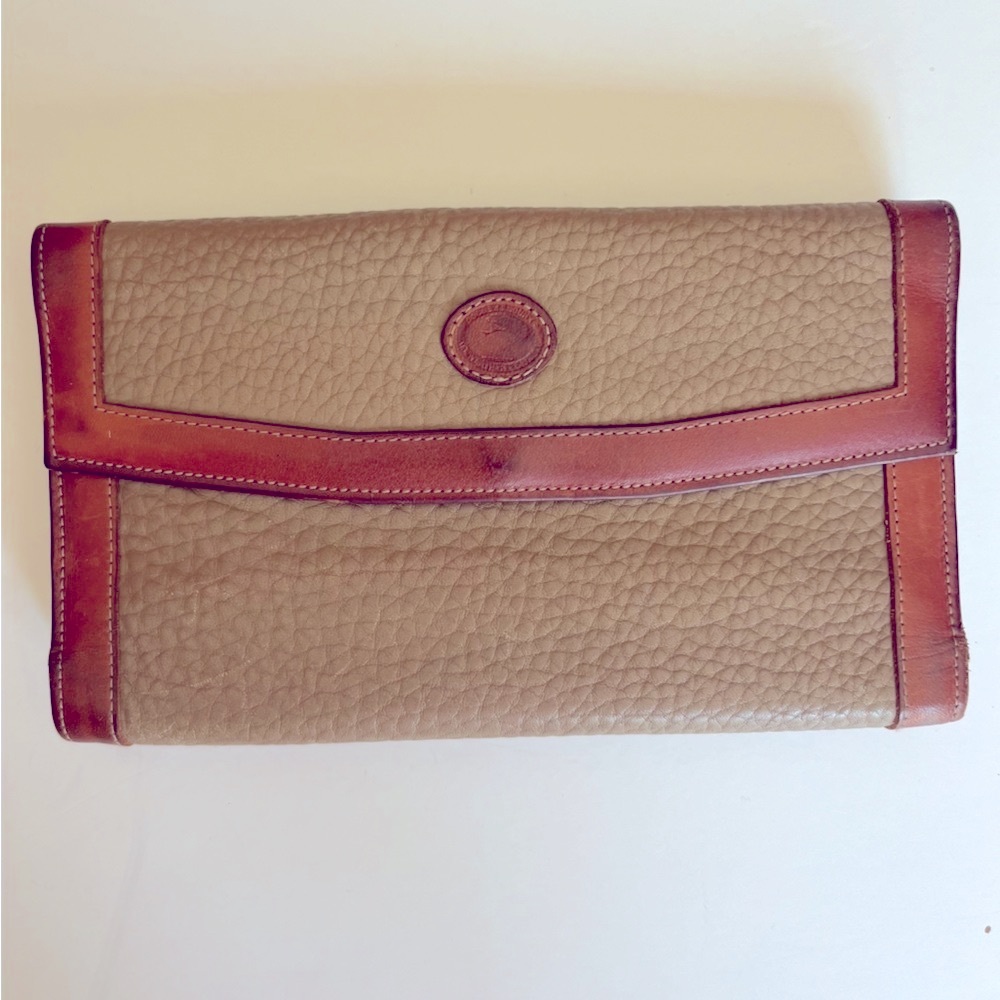 Vintage Dooney & Bourke Tan Leather Pebble Grain Wallet with Brown Accent